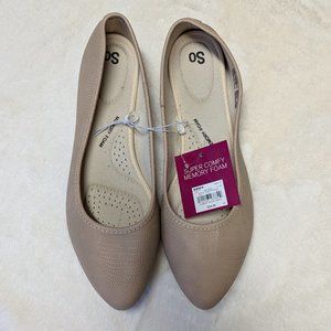 NWT Size 11 Beige Pointy Toed Flats